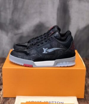 LV SNEAKER