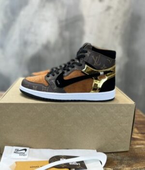 LV SNEAKER