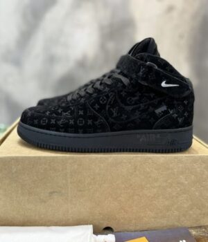 LV SNEAKER