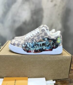 LV SNEAKER