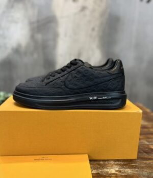 LV SNEAKER