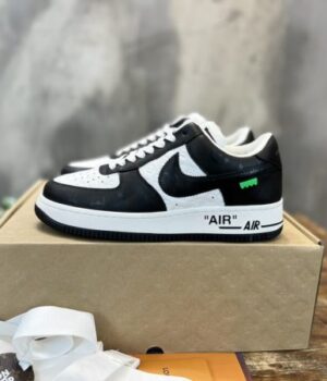 LV SNEAKER