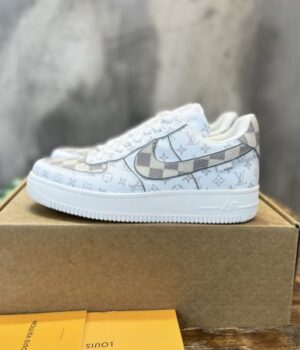 LV SNEAKER