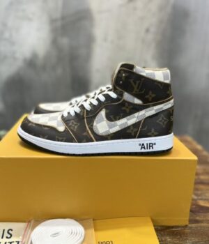 LV SNEAKER