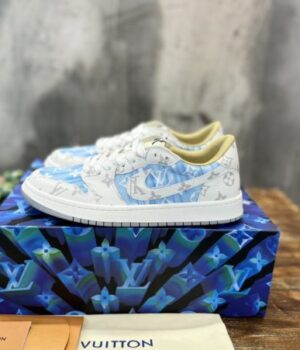 LV SNEAKER