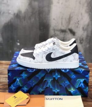 LV SNEAKER