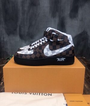 LV SNEAKER