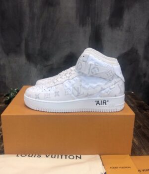 LV SNEAKER