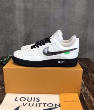 LV SNEAKER