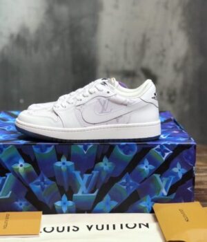 LV SNEAKER