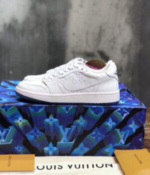 LV SNEAKER