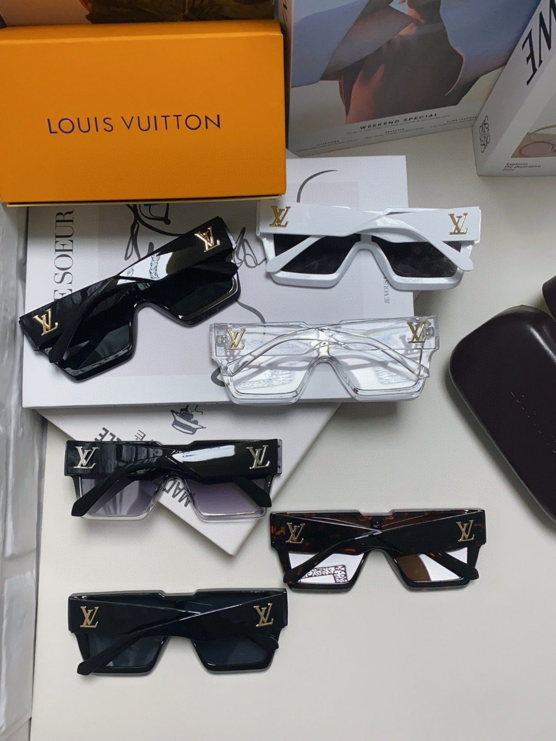 LV SUNGLASSES - Image 5