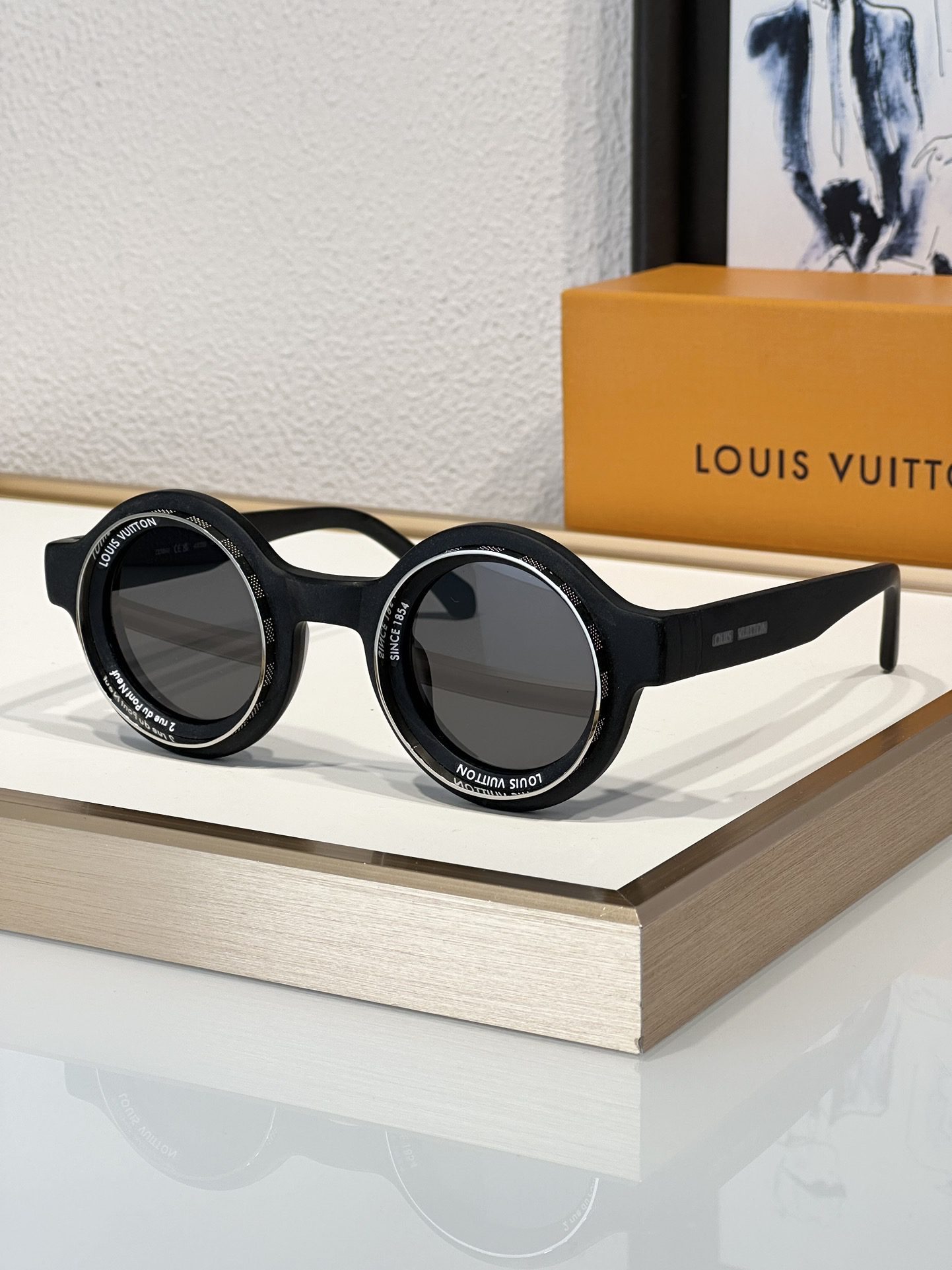 LV SUNGLASSES - Image 3