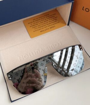 LV SUNGLASSES