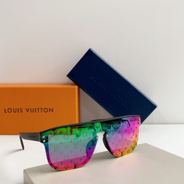 LV SUNGLASSES - Image 8
