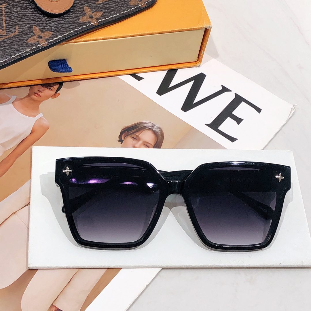 LV SUNGLASSES - Image 3