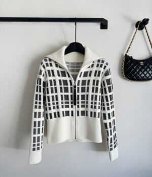 LV TOPS