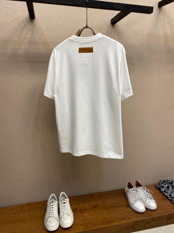 LV TSHIRT - Image 4