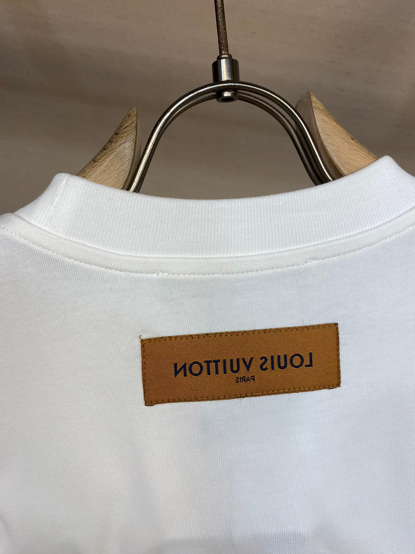 LV TSHIRT - Image 5