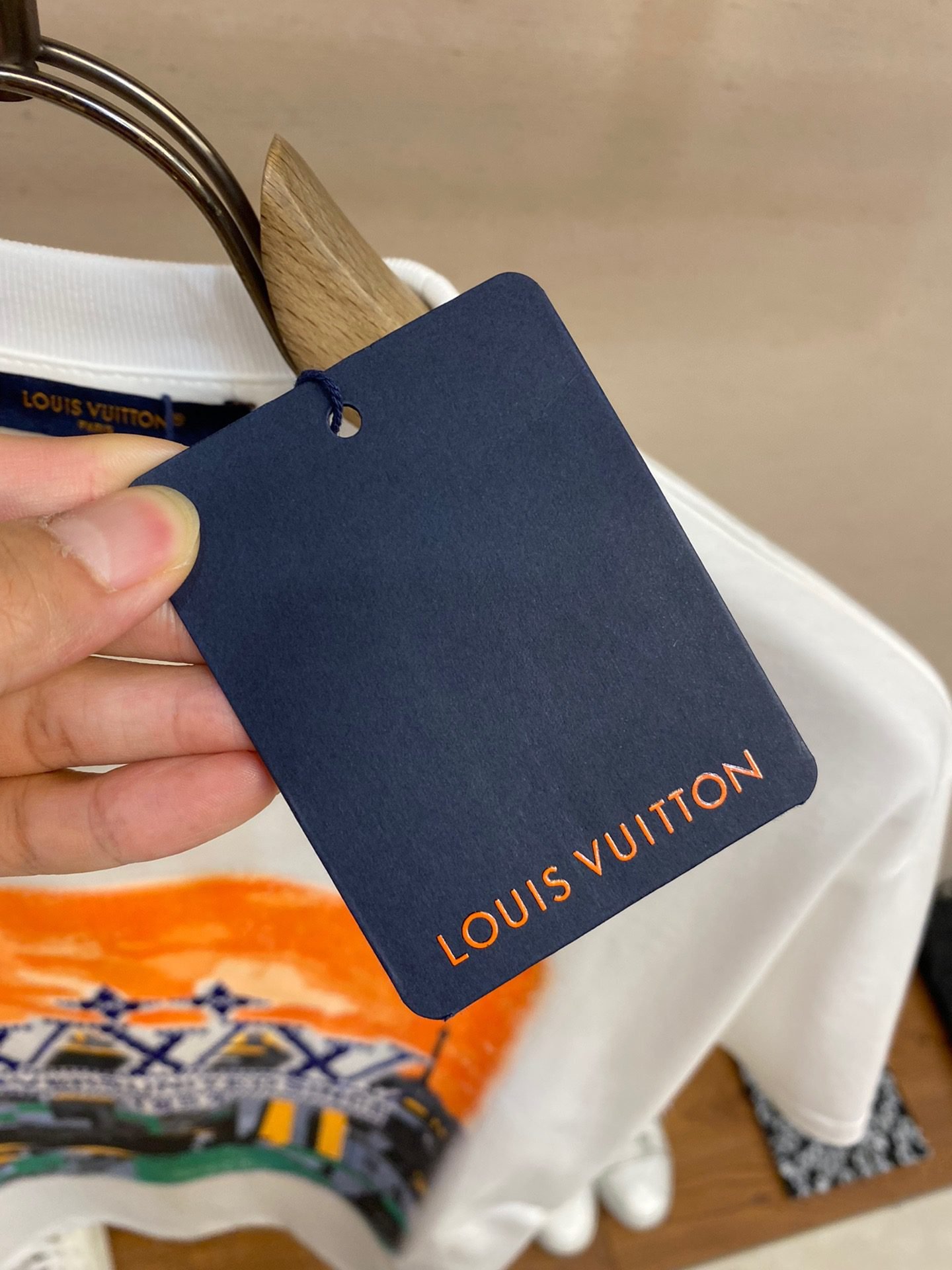 LV TSHIRT - Image 7