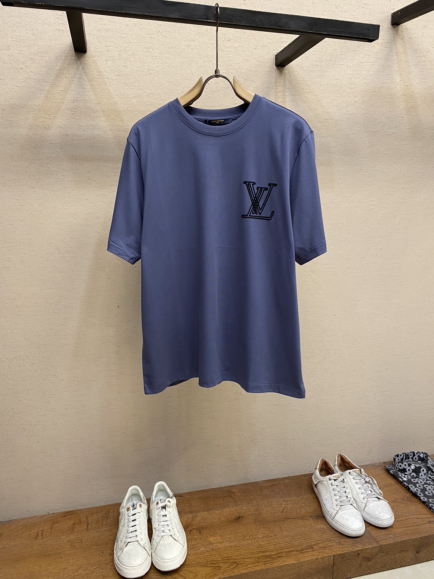 LV TSHIRT - Image 2