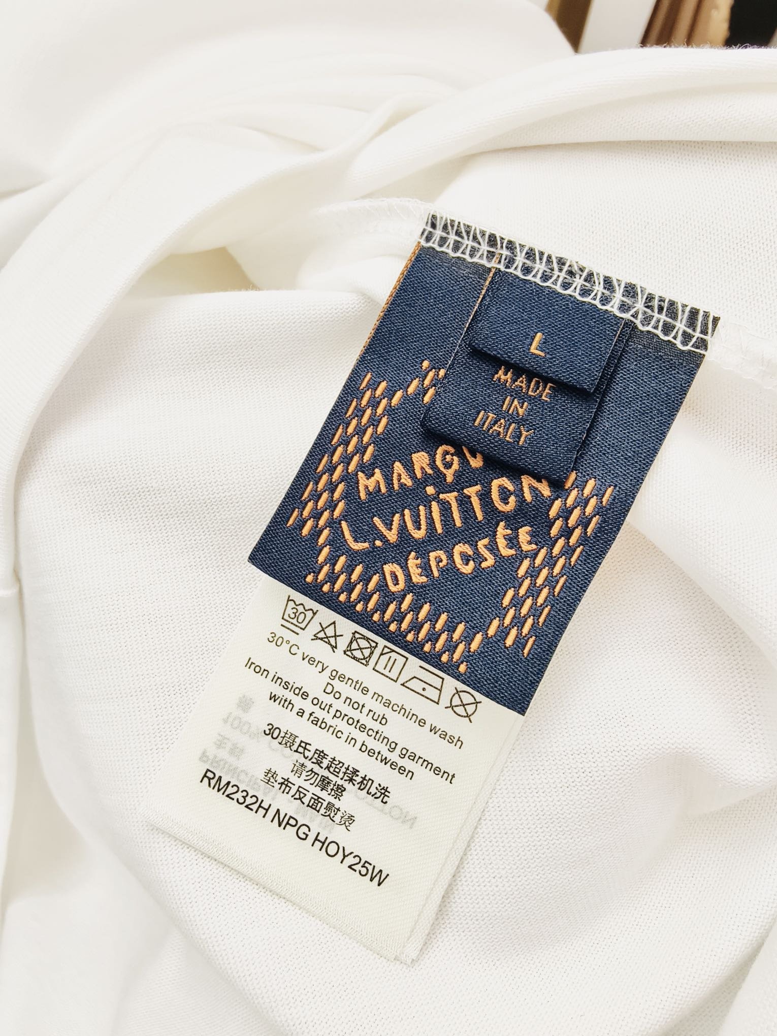 LV TSHIRT - Image 5