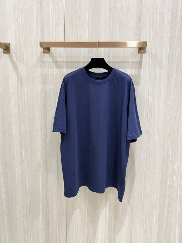 LV TSHIRT - Image 4