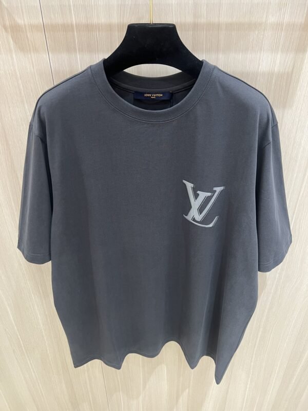 LV TSHIRT - Image 4
