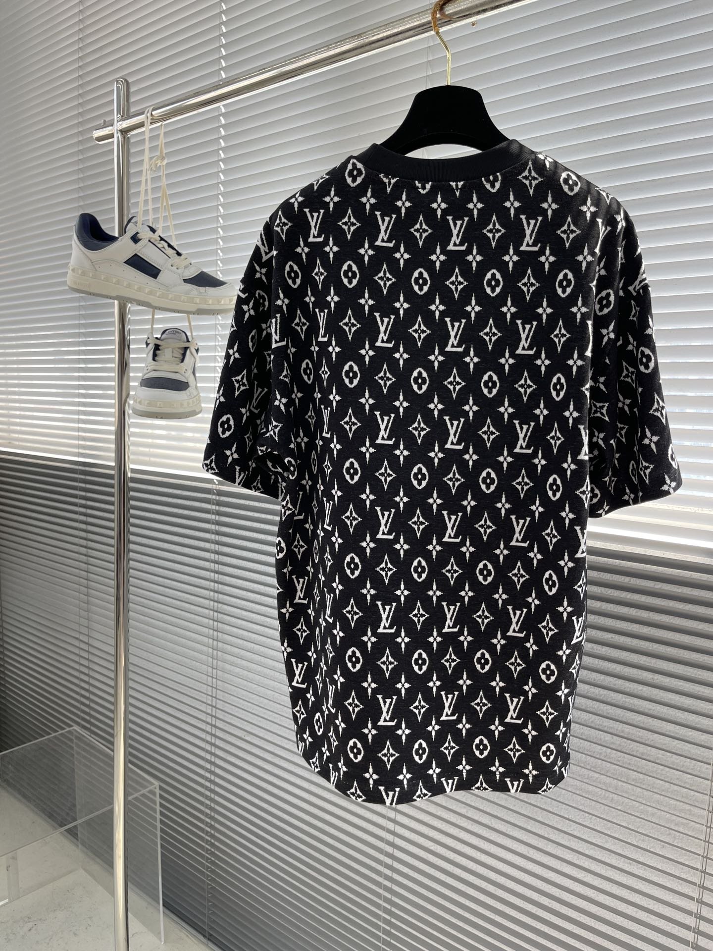 LV TSHIRT - Image 5