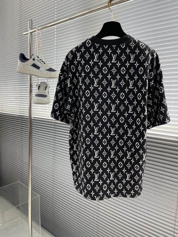 LV TSHIRT - Image 6