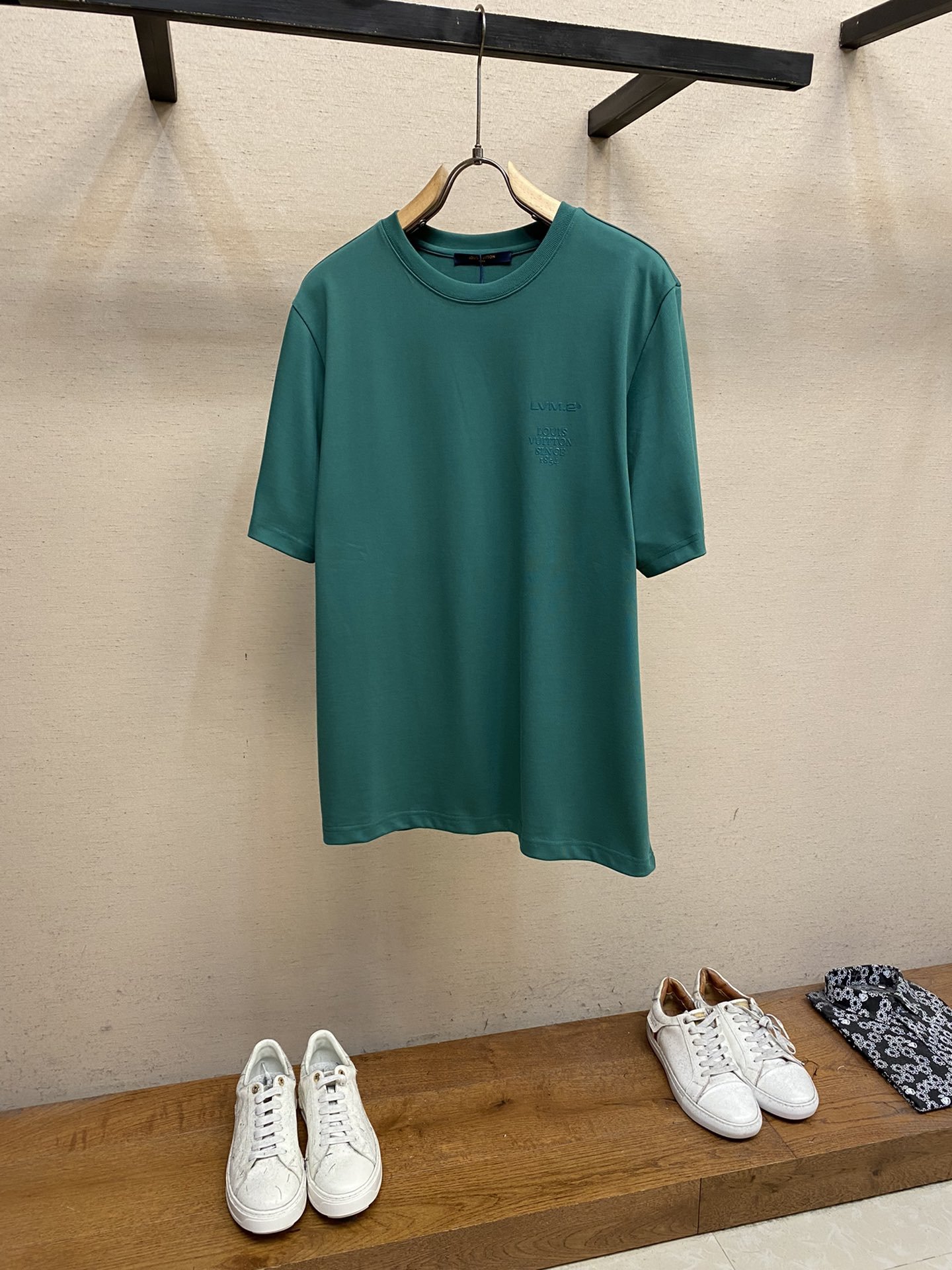 LV TSHIRT - Image 2