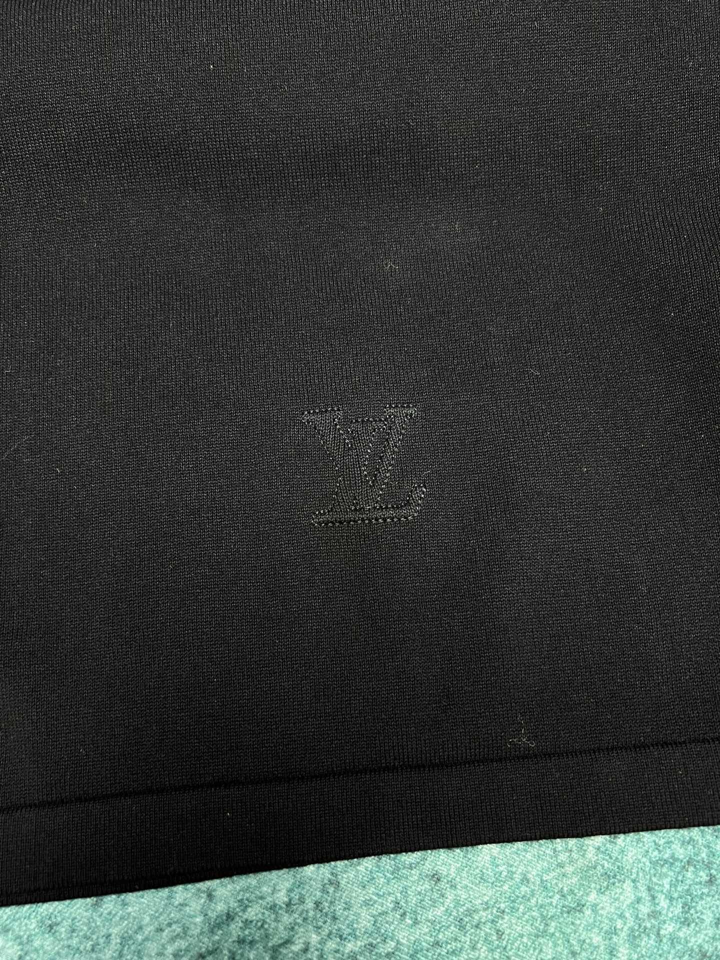 LV TSHIRT - Image 7