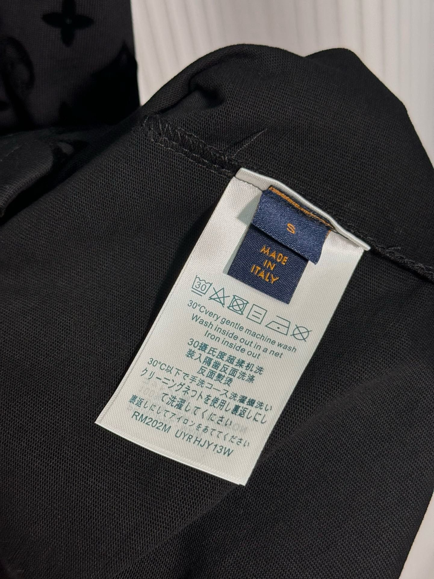 LV TSHIRT - Image 5