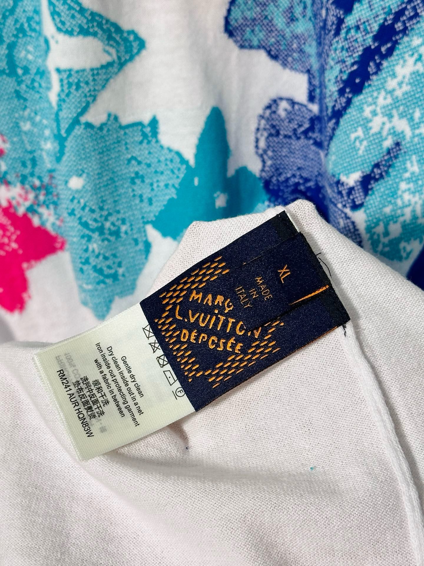 LV TSHIRT - Image 5