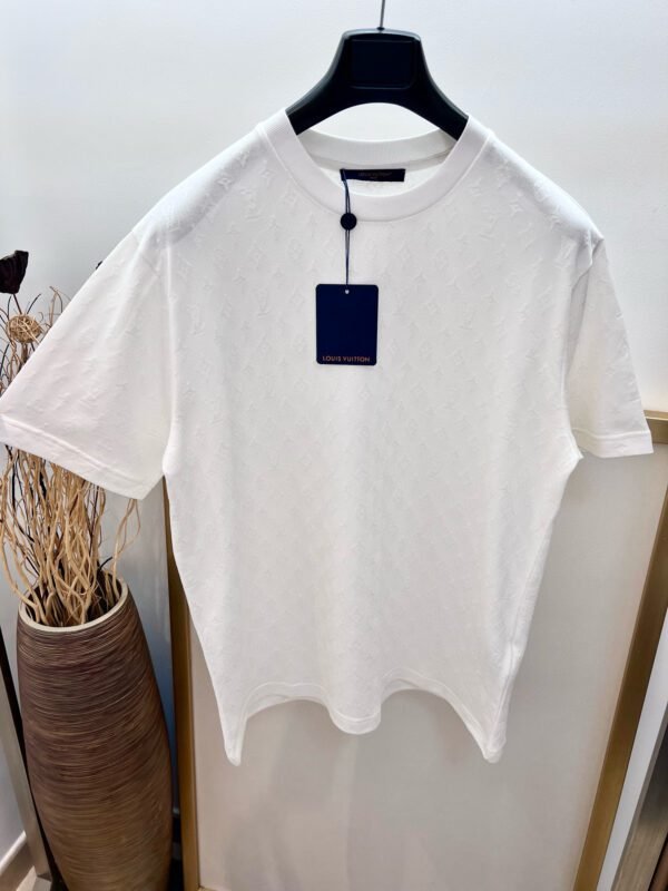 LV TSHIRT - Image 4