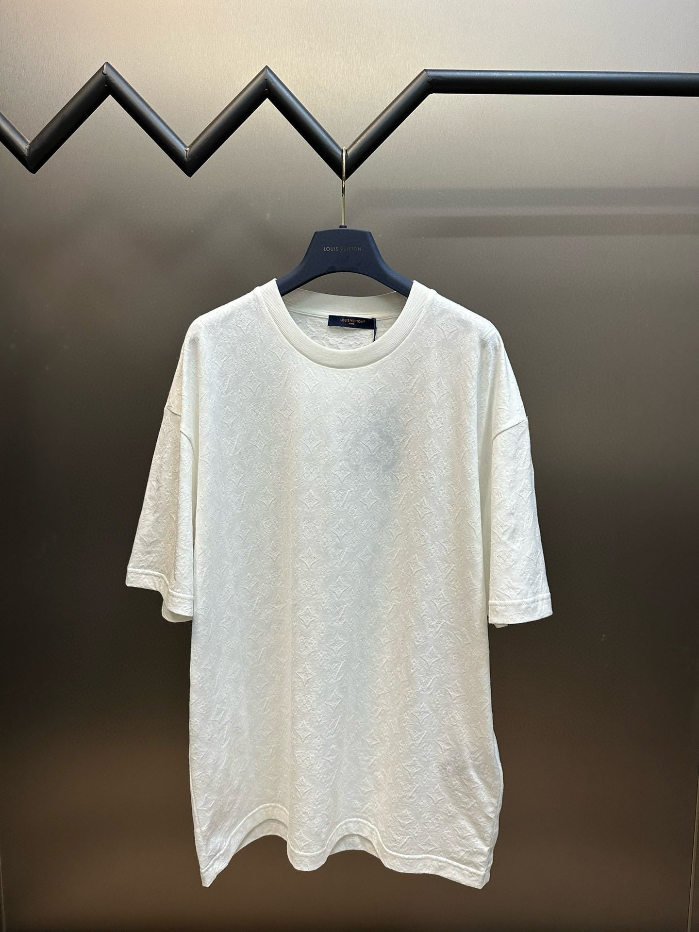 LV TSHIRT - Image 2