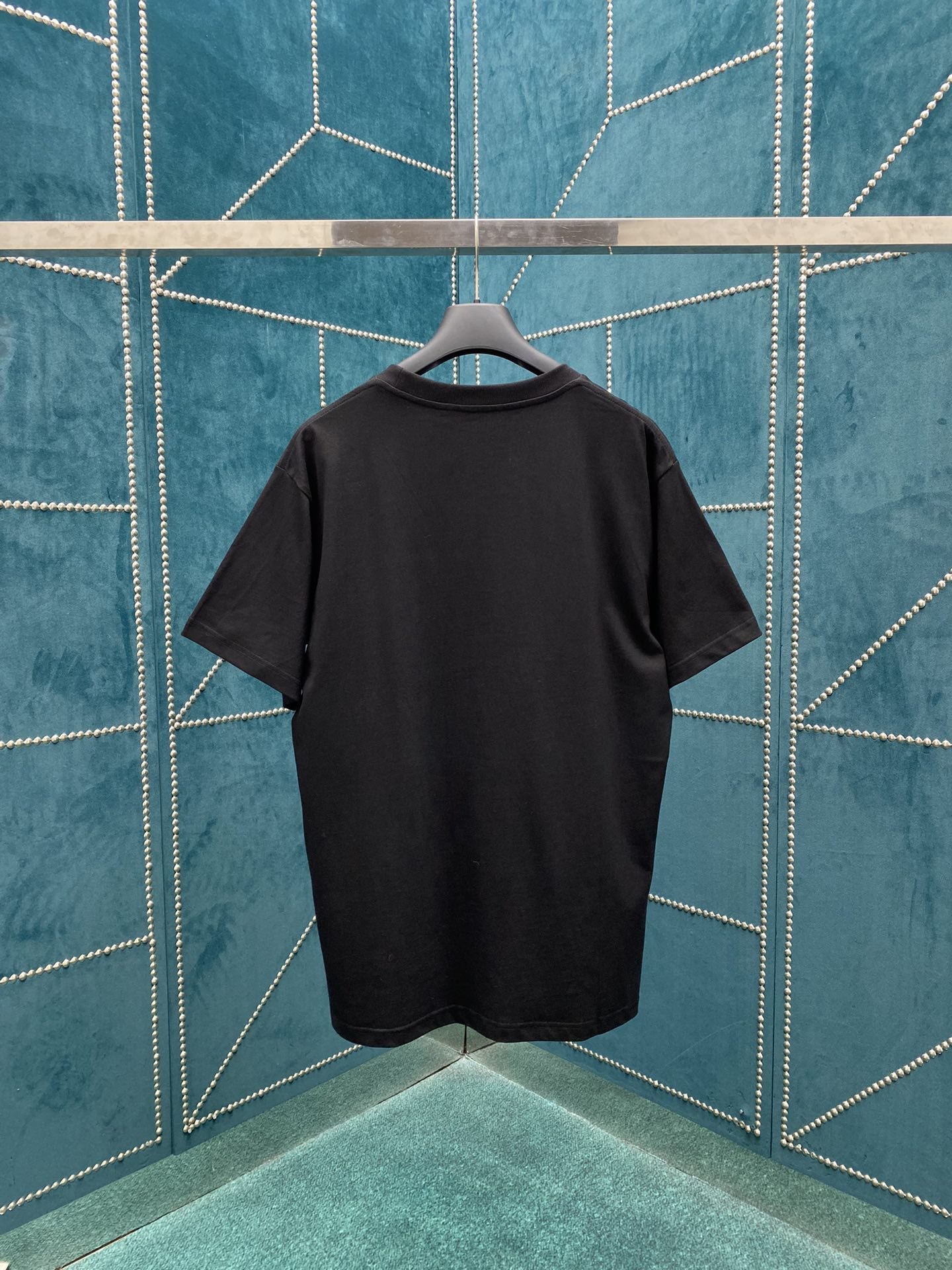 LV TSHIRT - Image 3