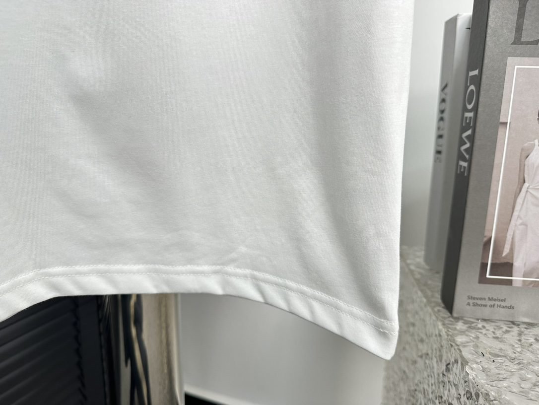 LV TSHIRT - Image 5