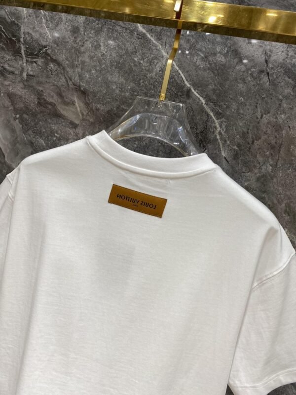 LV TSHIRT - Image 8