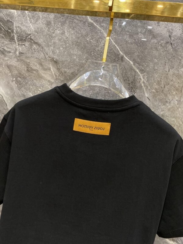 LV TSHIRT - Image 8