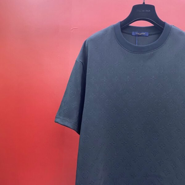 LV TSHIRT - Image 4