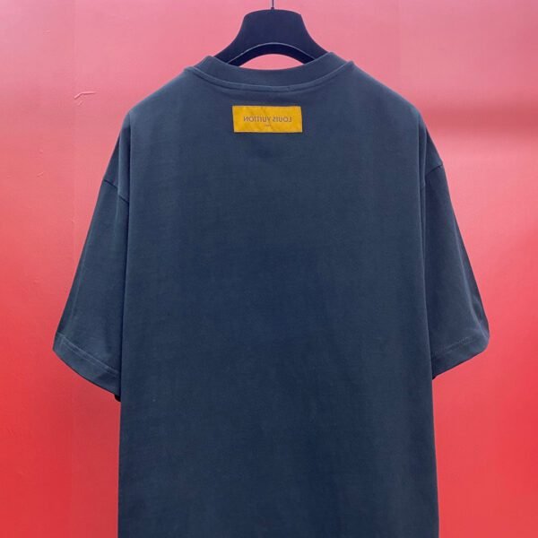 LV TSHIRT - Image 8