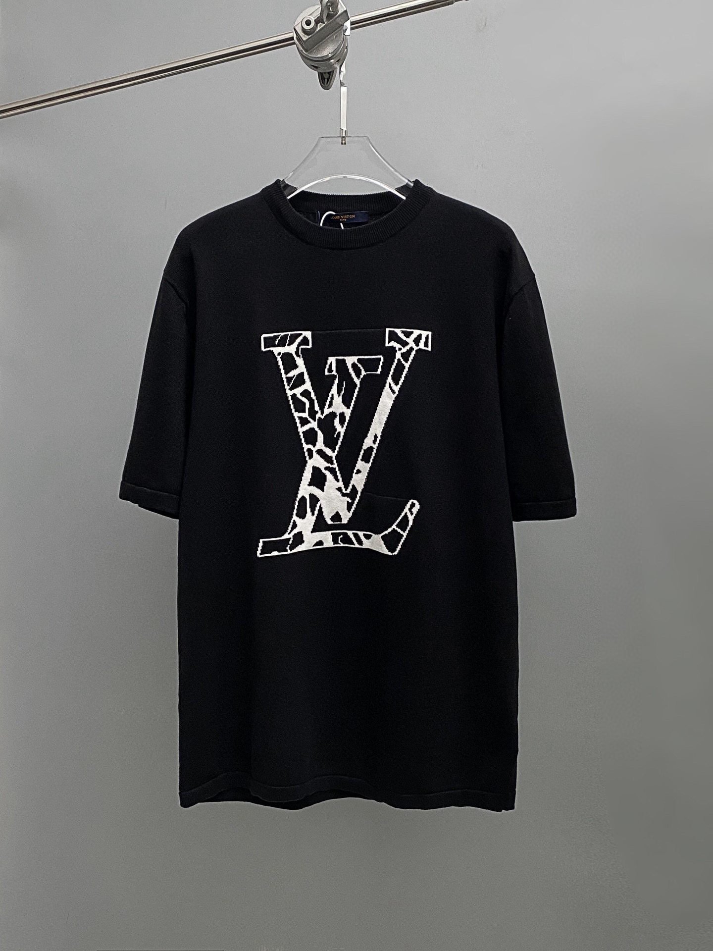 LV TSHIRT - Image 2