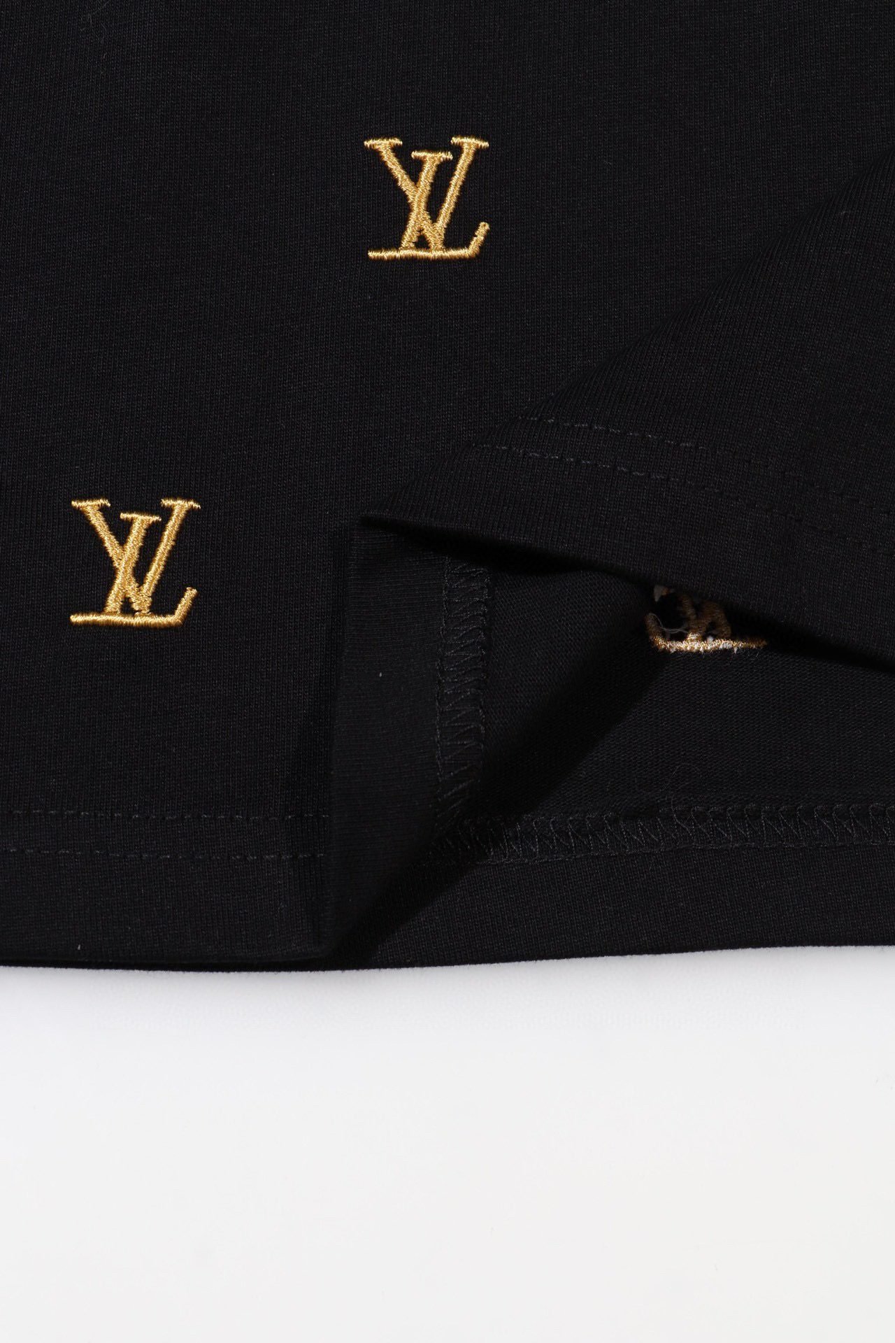 LV TSHIRT - Image 7