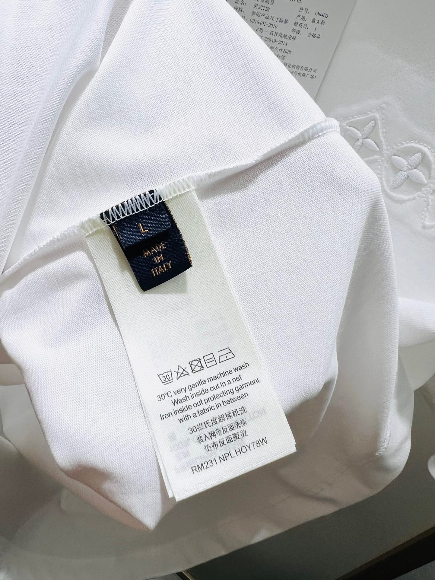 LV TSHIRT - Image 5