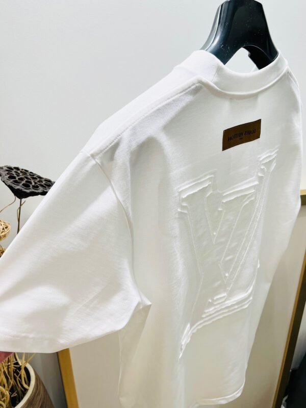 LV TSHIRT - Image 8