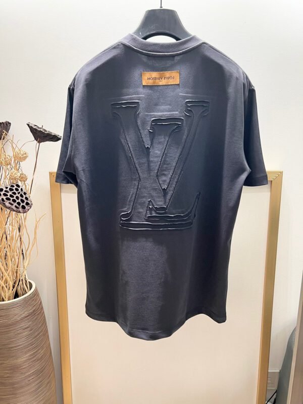 LV TSHIRT - Image 4