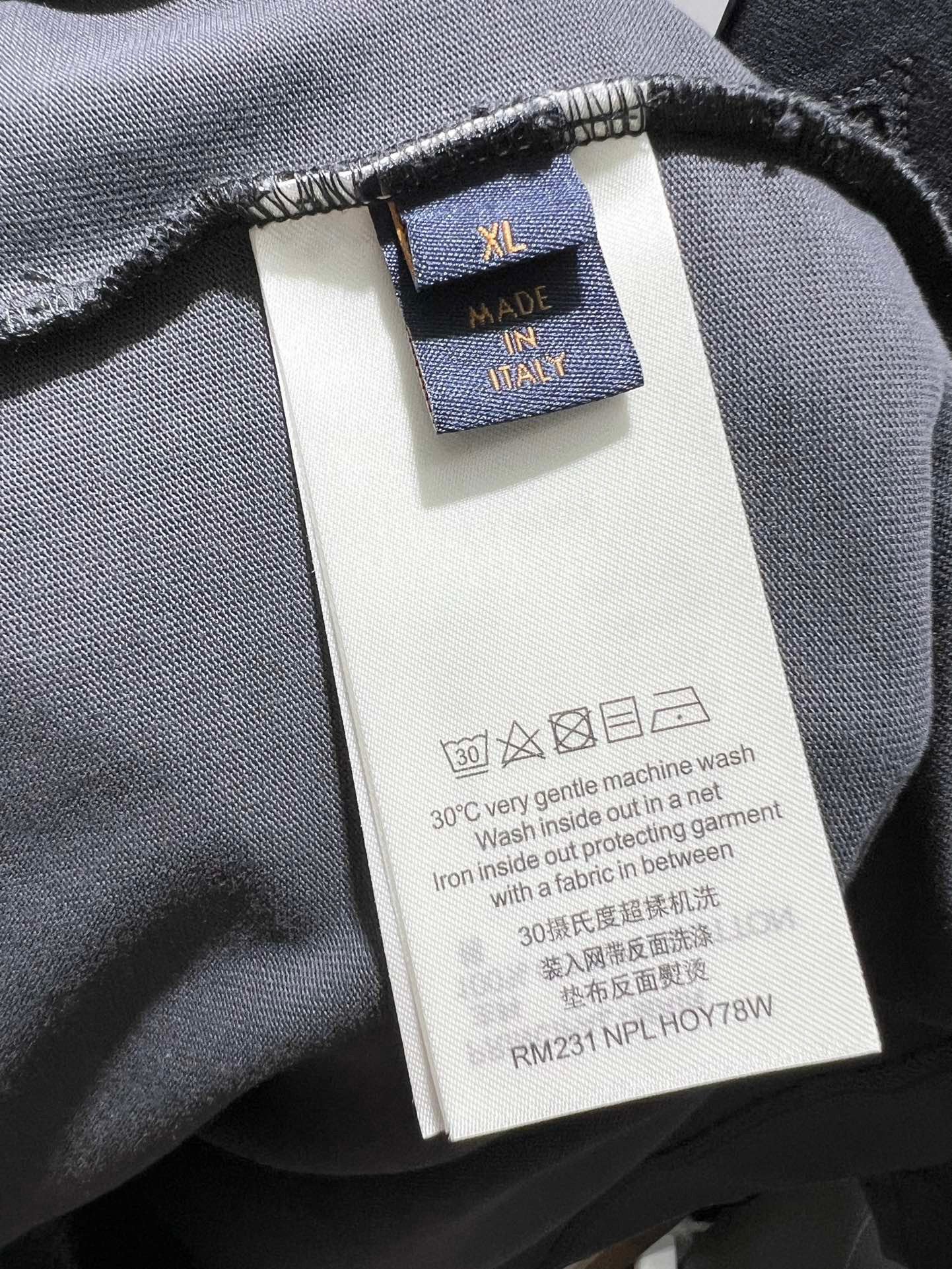 LV TSHIRT - Image 5