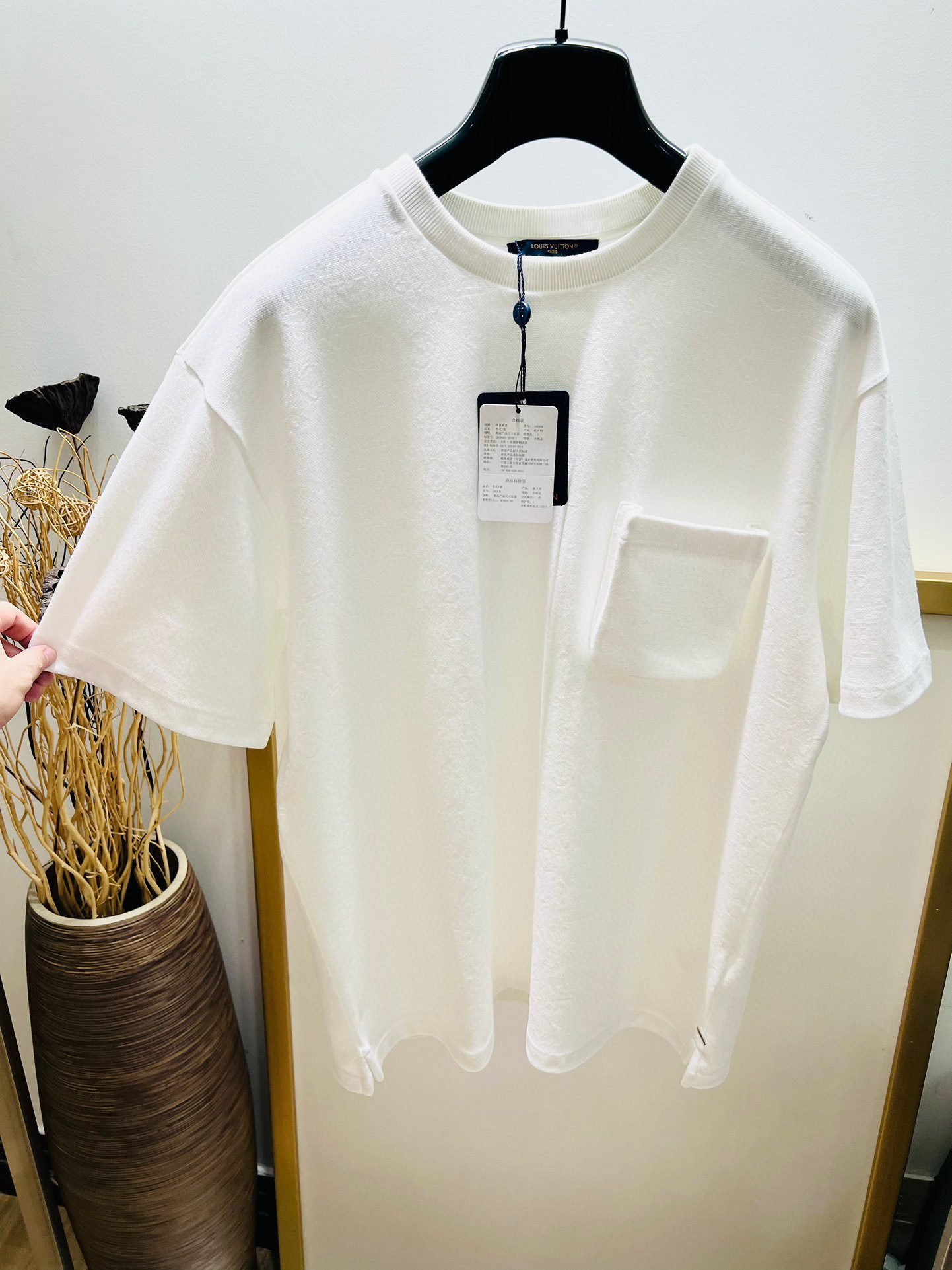 LV TSHIRT - Image 3