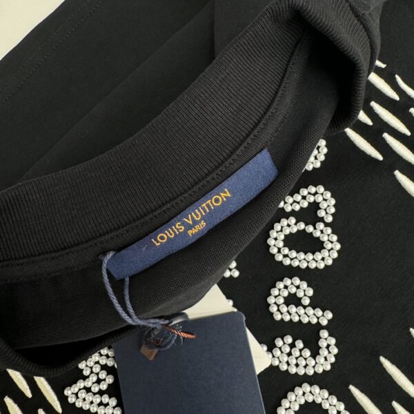LV TSHIRT - Image 8